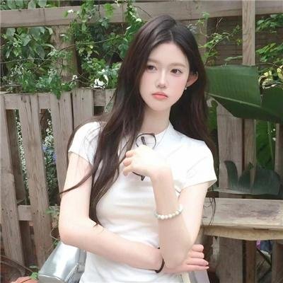 恰似两滴水